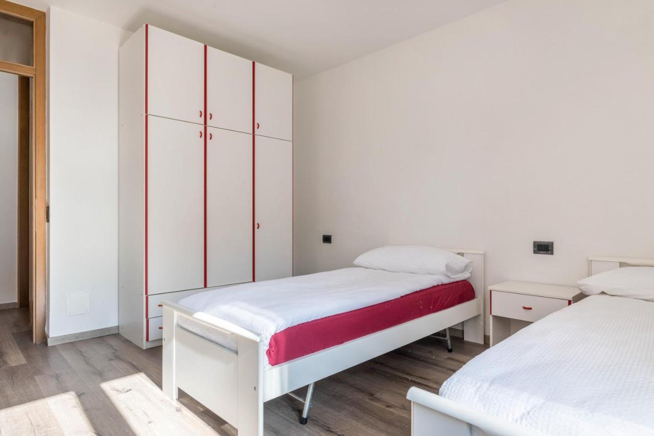 Appartamento Dorsino Luaran gambar